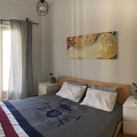 Cosy Apartment In Metaxourgeio Athén Kültér fotó