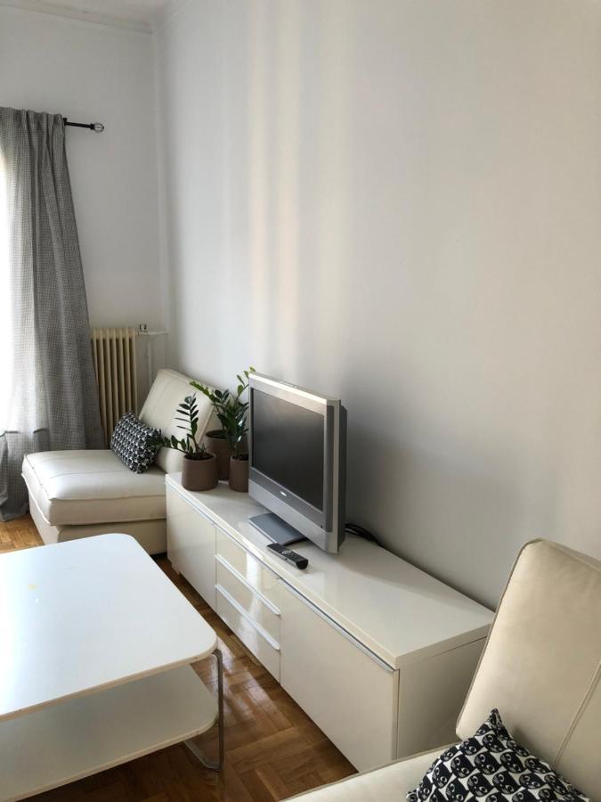 Cosy Apartment In Metaxourgeio Athén Kültér fotó